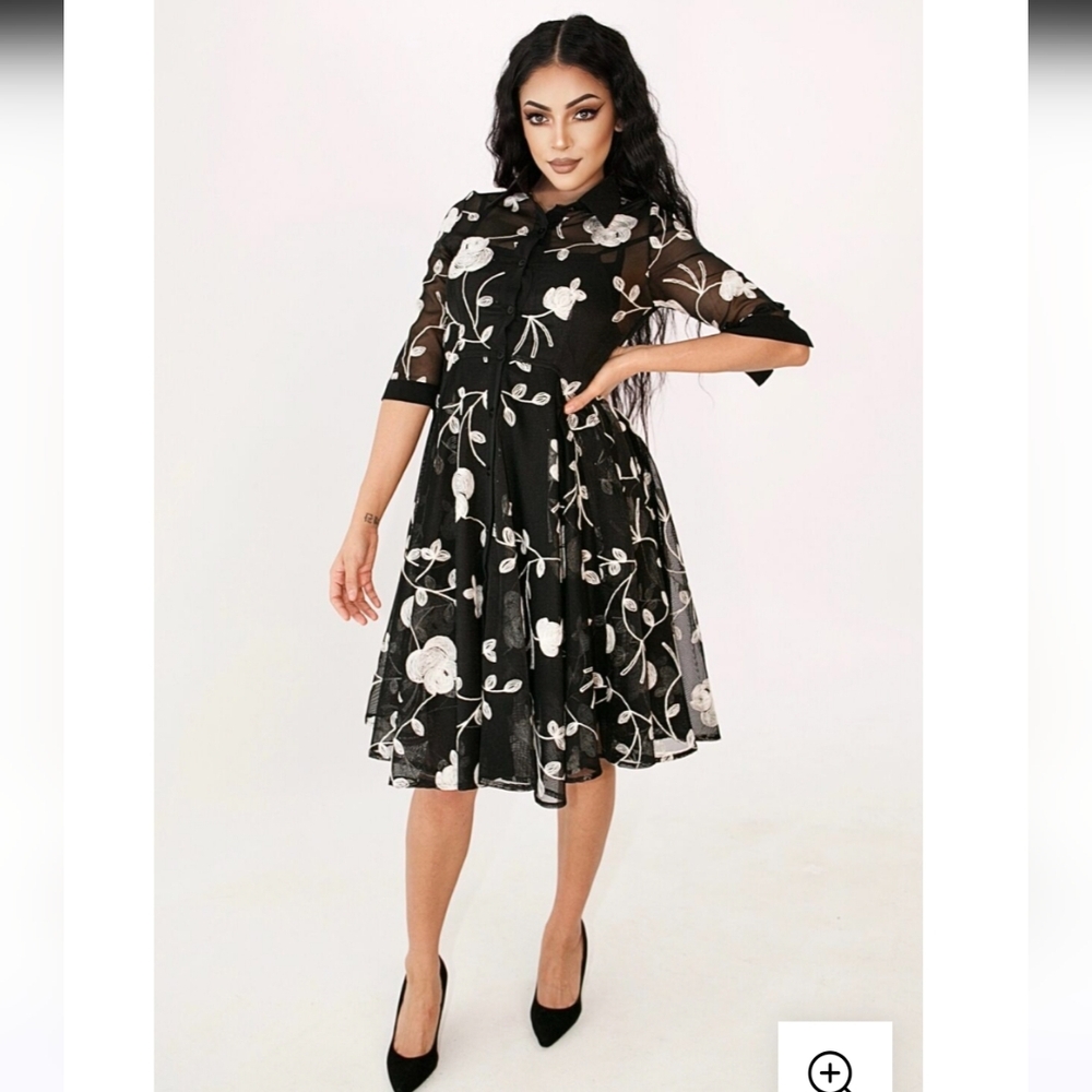 Gracia floral embroidered dress size s